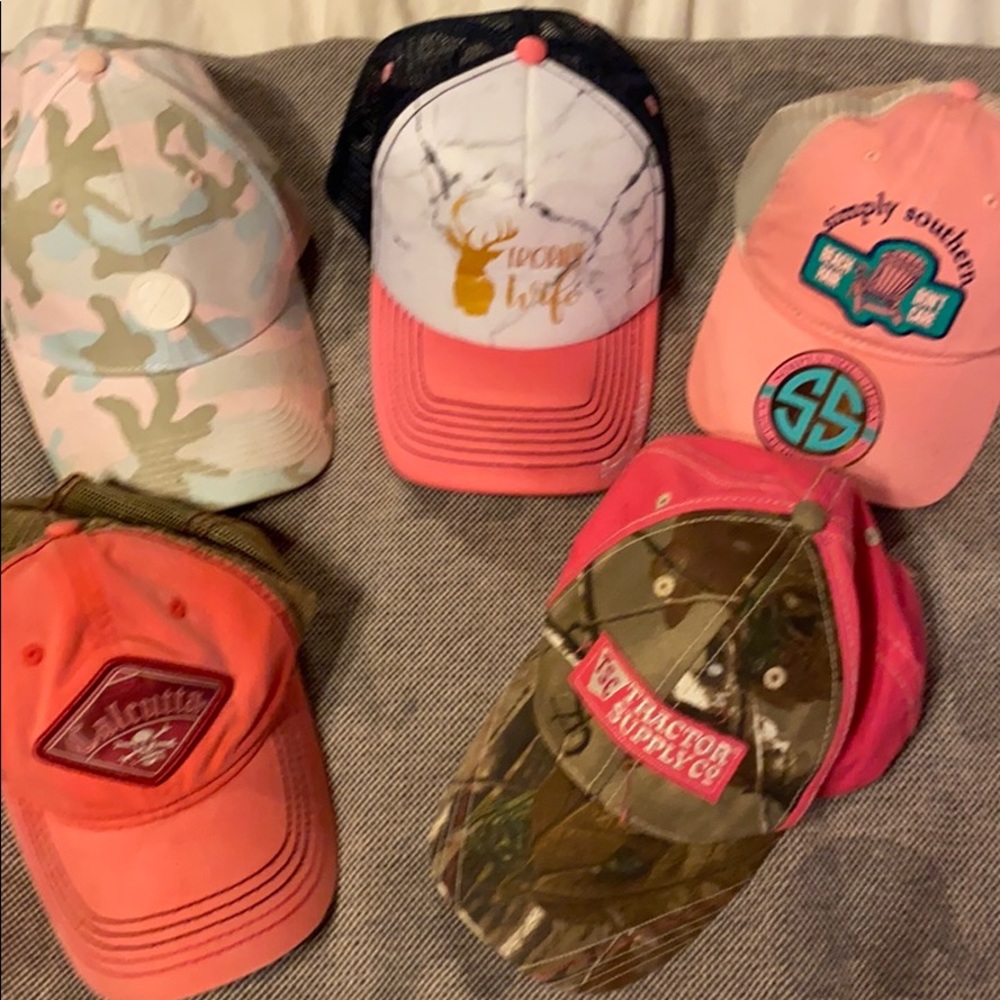 Women’s ball caps